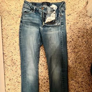 Lucky brand skinny jeans 0/25